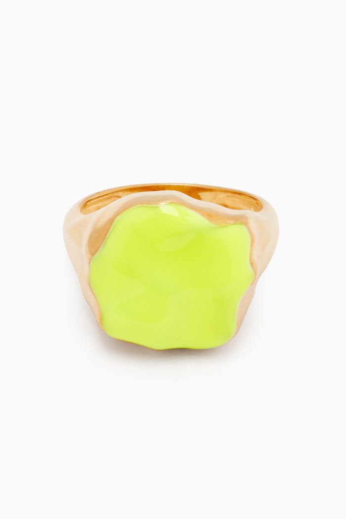 

Feminine Waves Signet Ring in Gold Plating, Yellow
