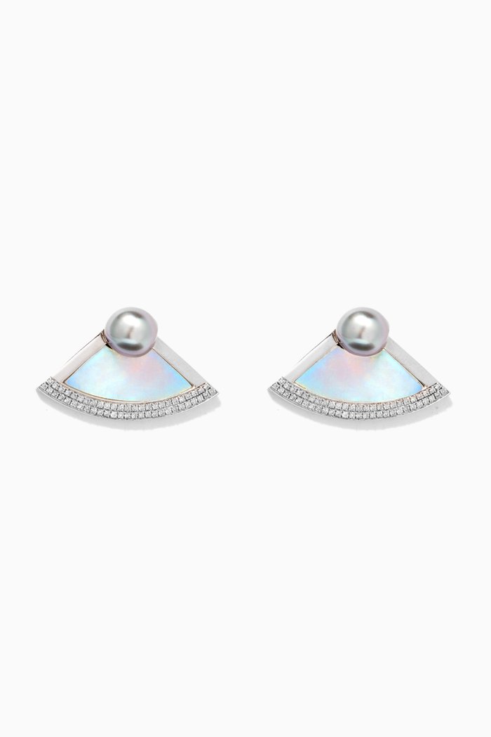 

Muse Pearl Stud Earrings with Diamonds in 18kt White Gold, Silver