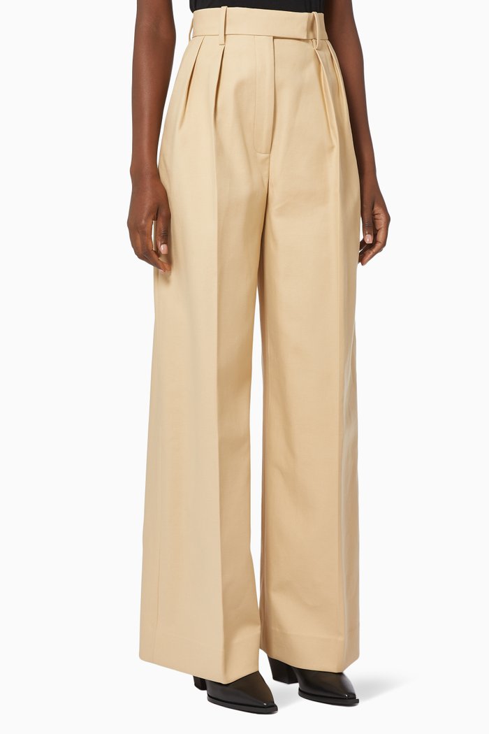 

The Teyana Pants in Cotton Twill, Neutral