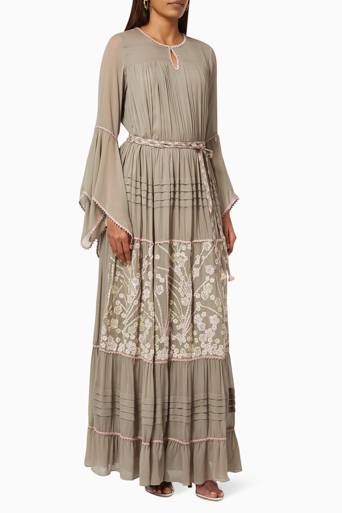 

Converge Floral Tiered Dress in Georgette, Grey