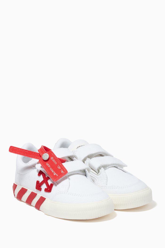 

Low Vulcanized Sneakers in Calf Leather, White