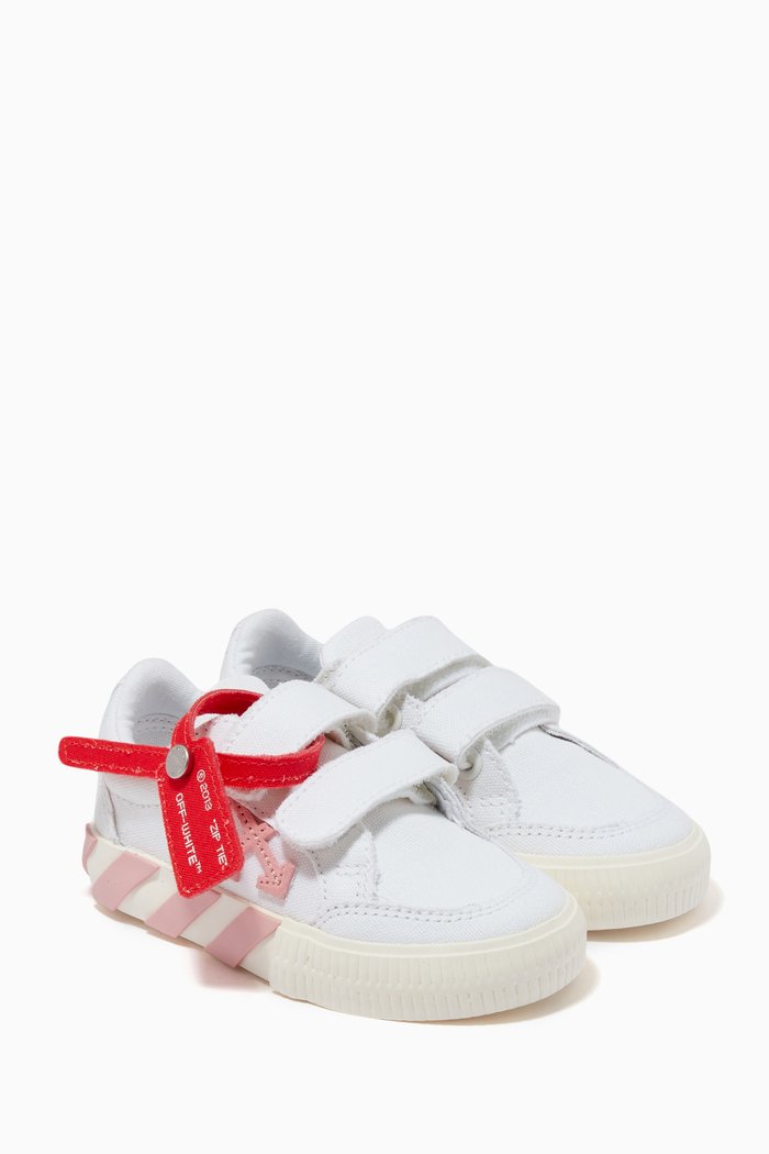 

Low Vulcanized Sneakers in Calf Leather, White