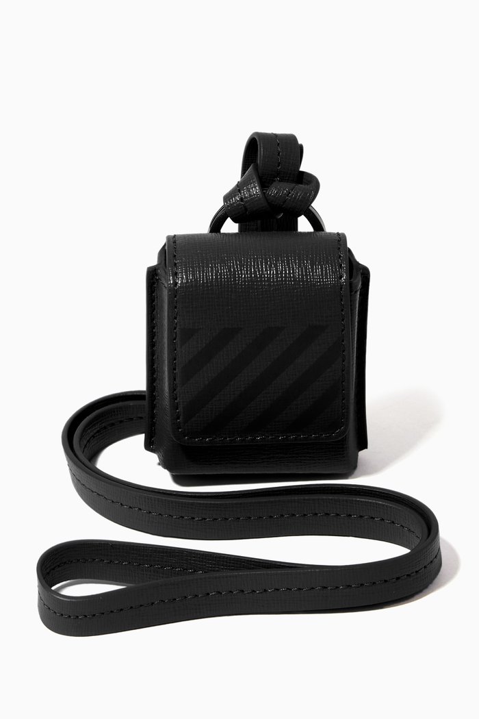 

Diagonal Stripe AirPods Case in Leather, Black