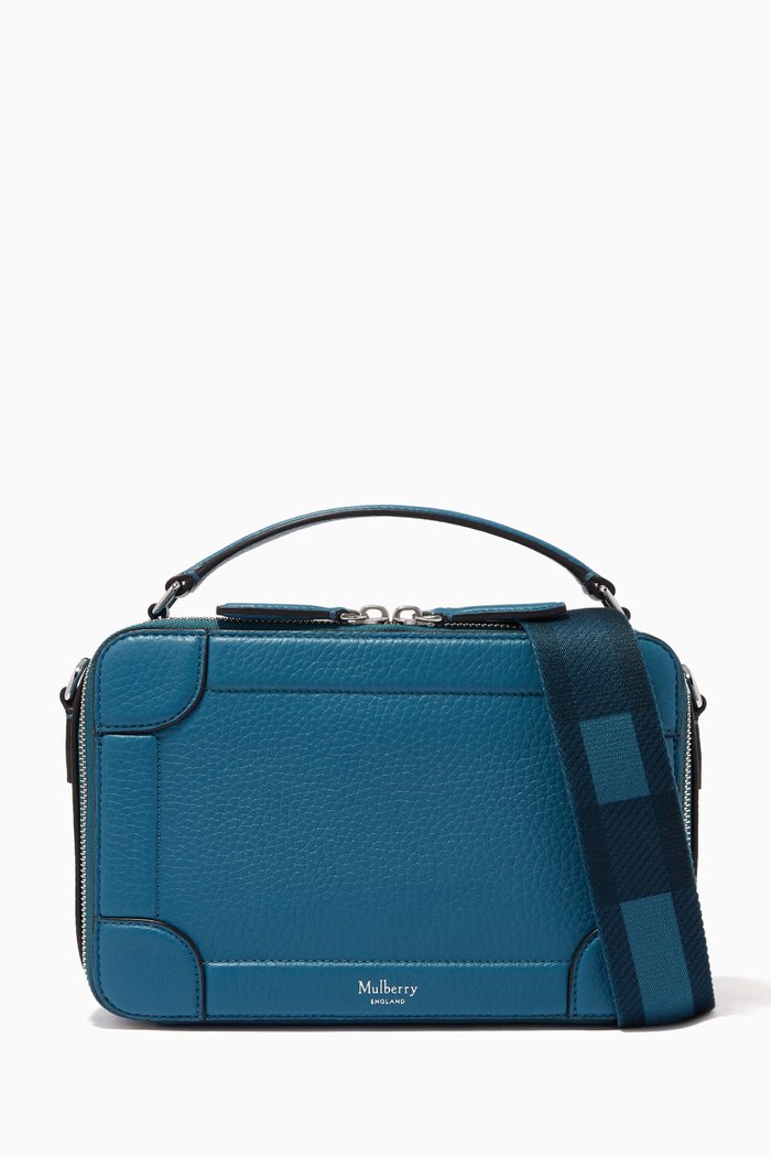 

Belgrave Messenger Crossbody Bag in Heavy Grain Leather, Grey