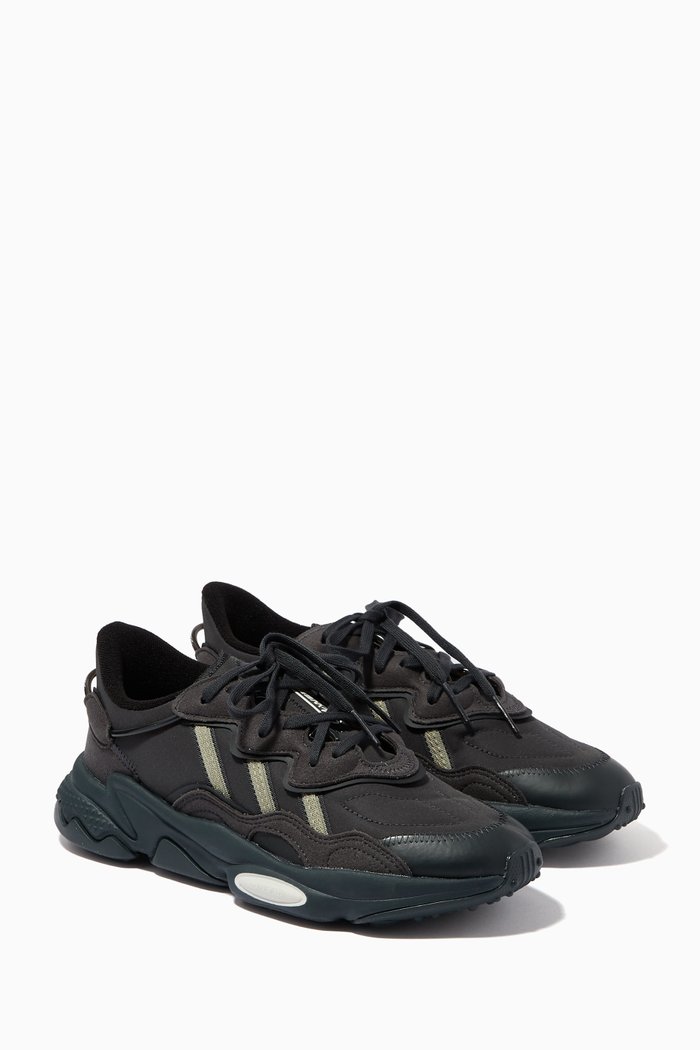 

OZWEEGO Sneakers in Textile, Black