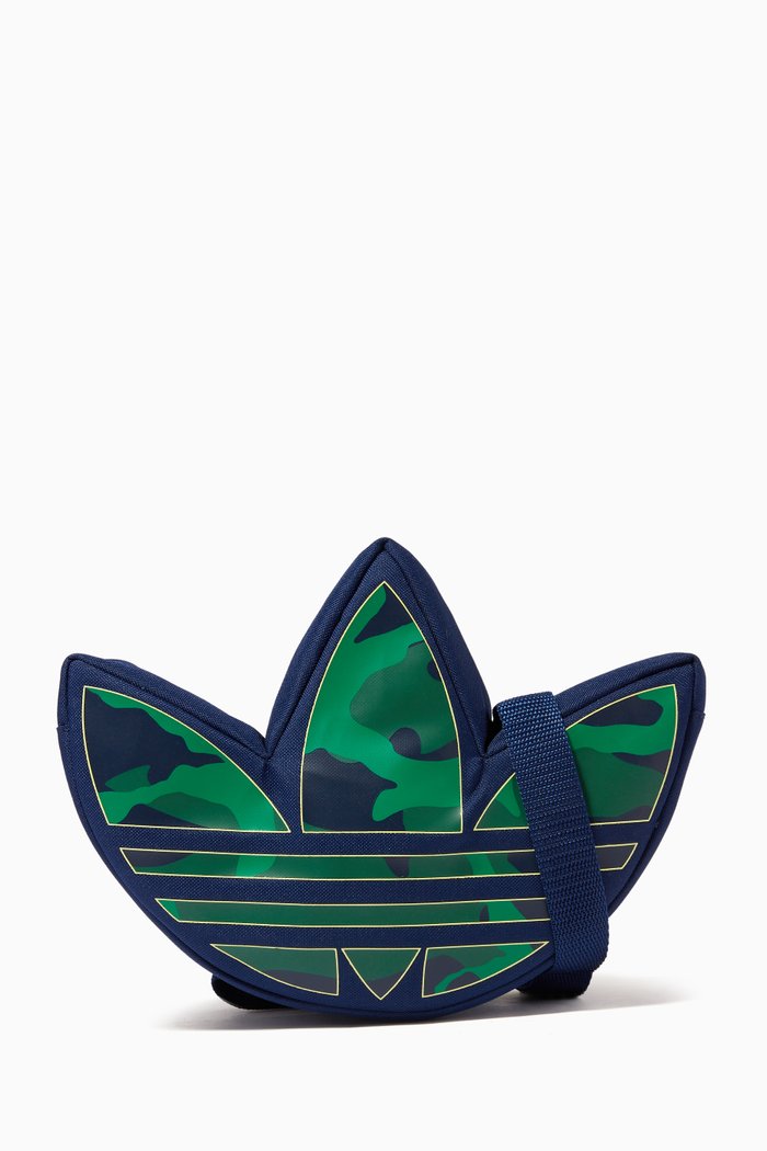 Trefoil Camo Sling Bag in Primegreen, Multicolour