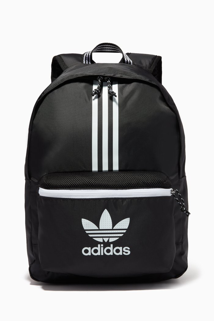 

Adicolour Classic Backpack in Recycled Primegreen, Black