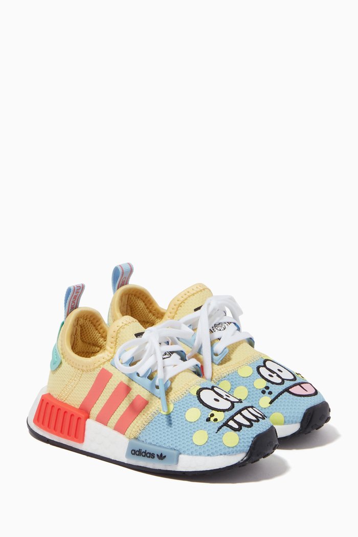 

x Kevin Lyons NMD_R1 Sneakers in Stretch Mesh Knit, Multicolour