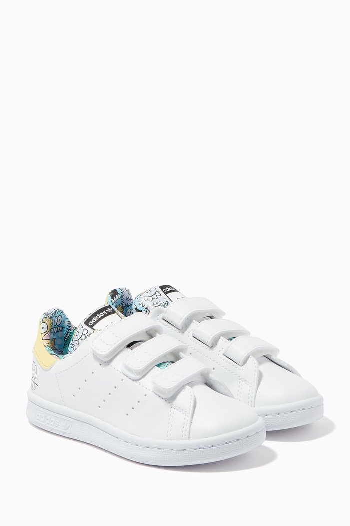 

x Kevin Lyons Stan Smith Sneakers in Faux Leather, White