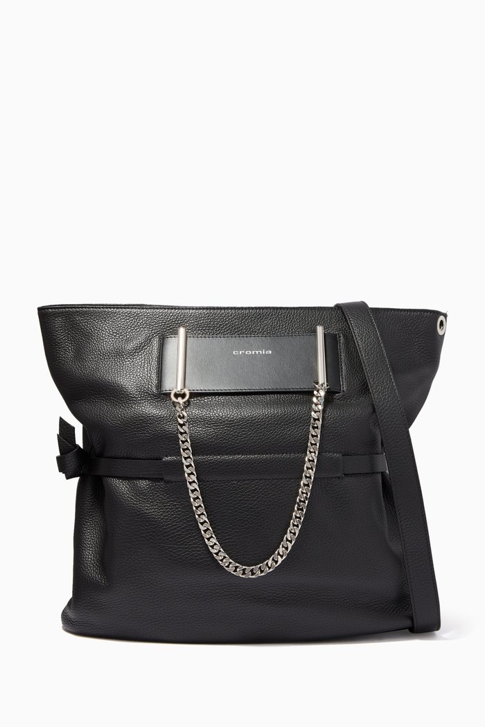 

Chain-link Handbag in Micro-grain Leather, Black