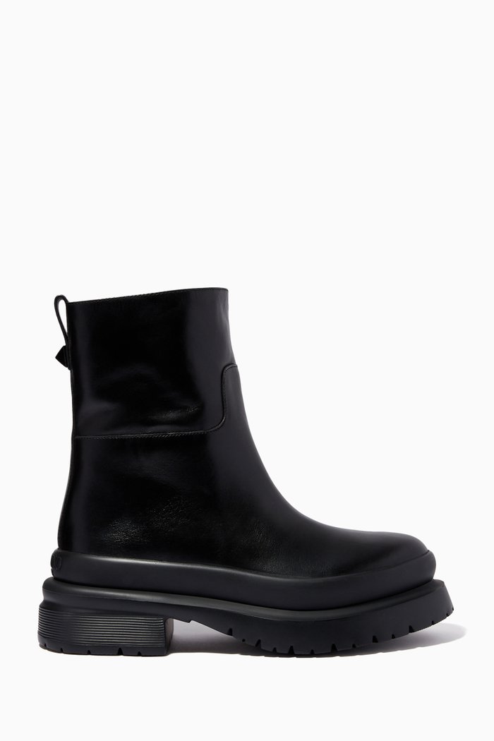 

Valentino Garavani Roman Stud Boots in Leather, Black