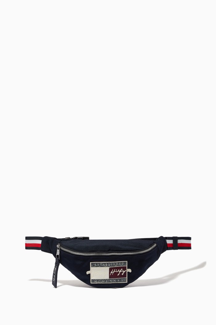 

Signature Crossbody Bag in Canvas, Blue