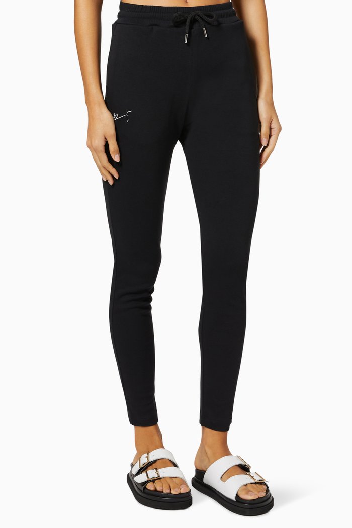 

Signature Logo Slim Fit Joggers in Jersey, Black