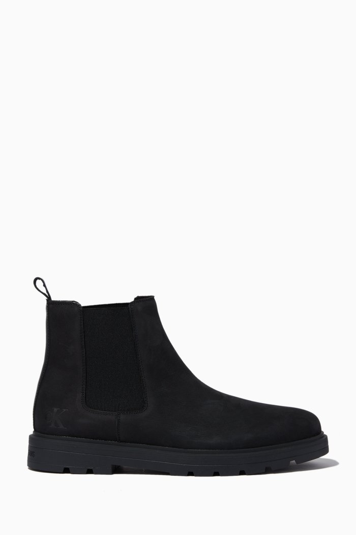 

Essential Mid Chelsea Boot in Nubuck, Black