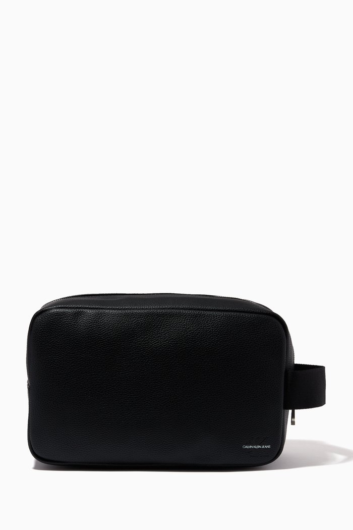 

Recycled Wash Bag in Faux Leather, Black