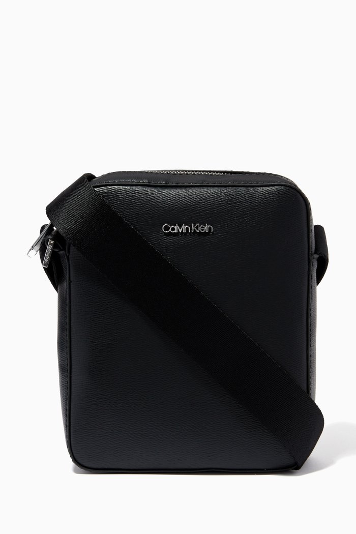 

Recycled Cross Body Bag in Faux Leather, Black