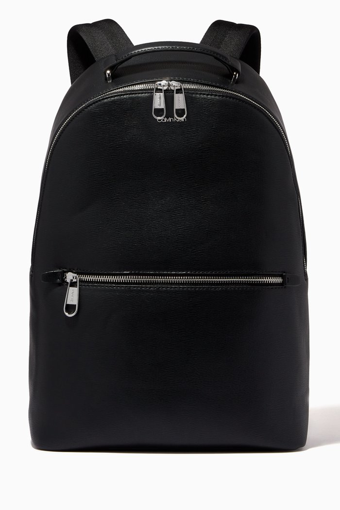 

Minimalism Round Backpack in Faux Leather, Black
