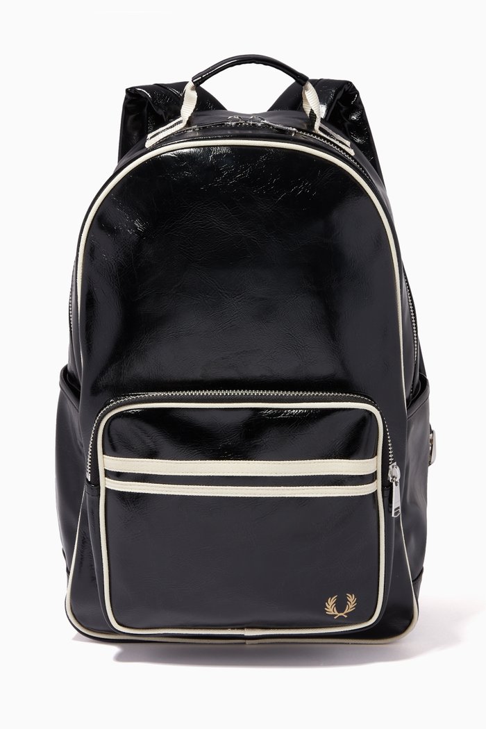 

Classic Backpack in High-shine PU, Black