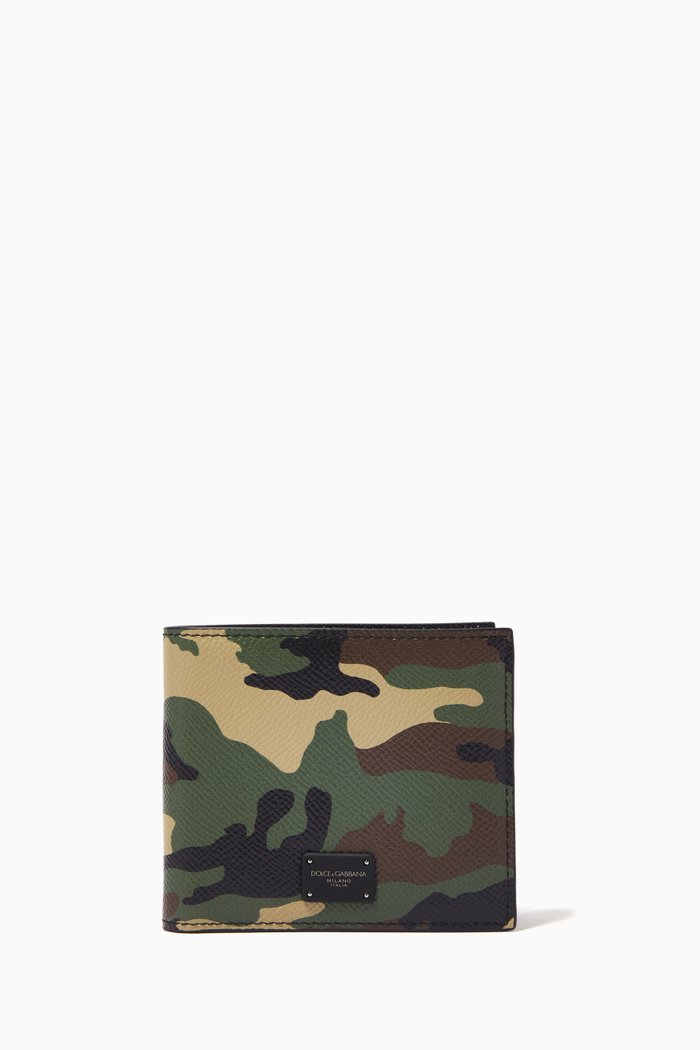 

Bifold Wallet in Dauphine Leather, Green