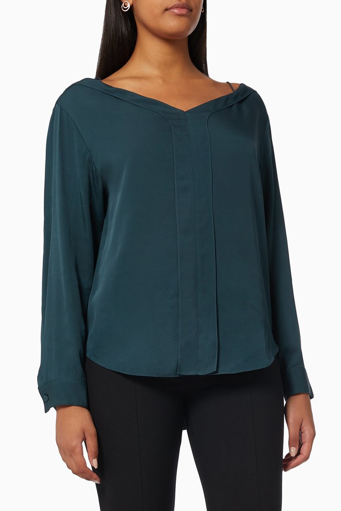 

Off-Shoulder Top in Crepe, Blue