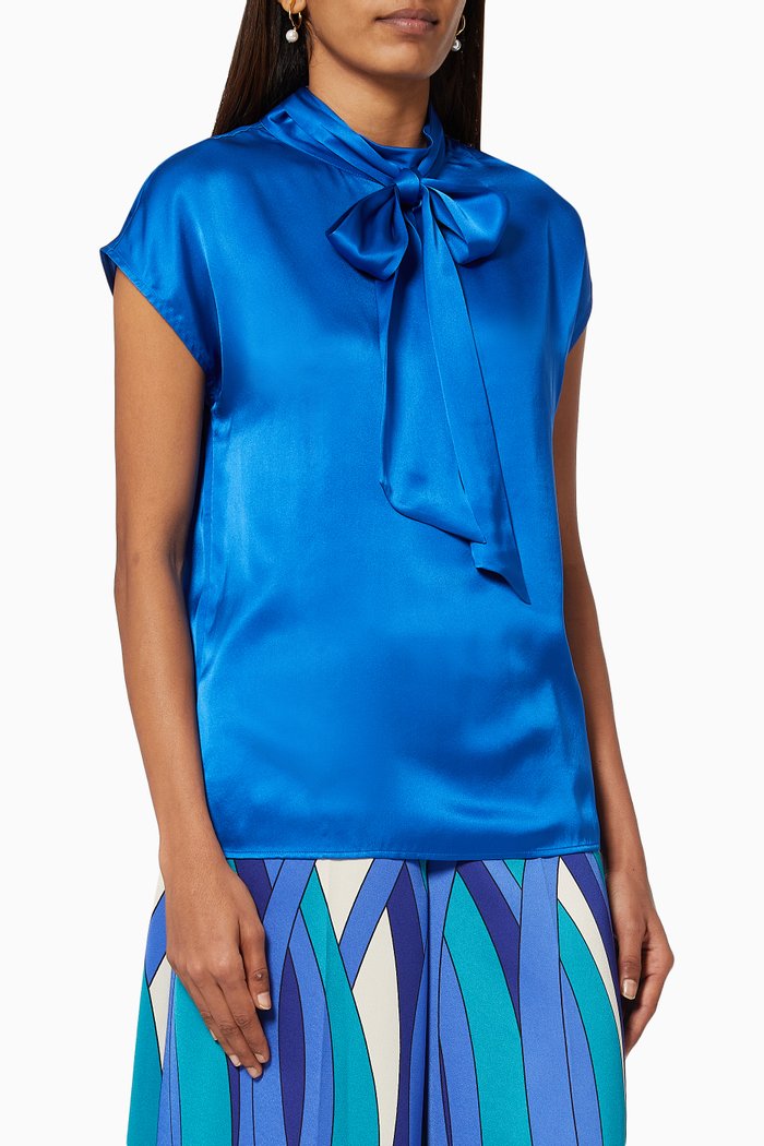 

Getto Bow Tie Blouse in Satin, Blue