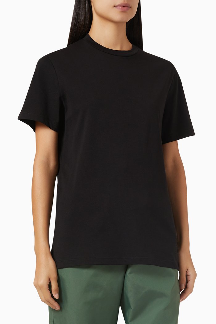 

Classic T-Shirt, Black