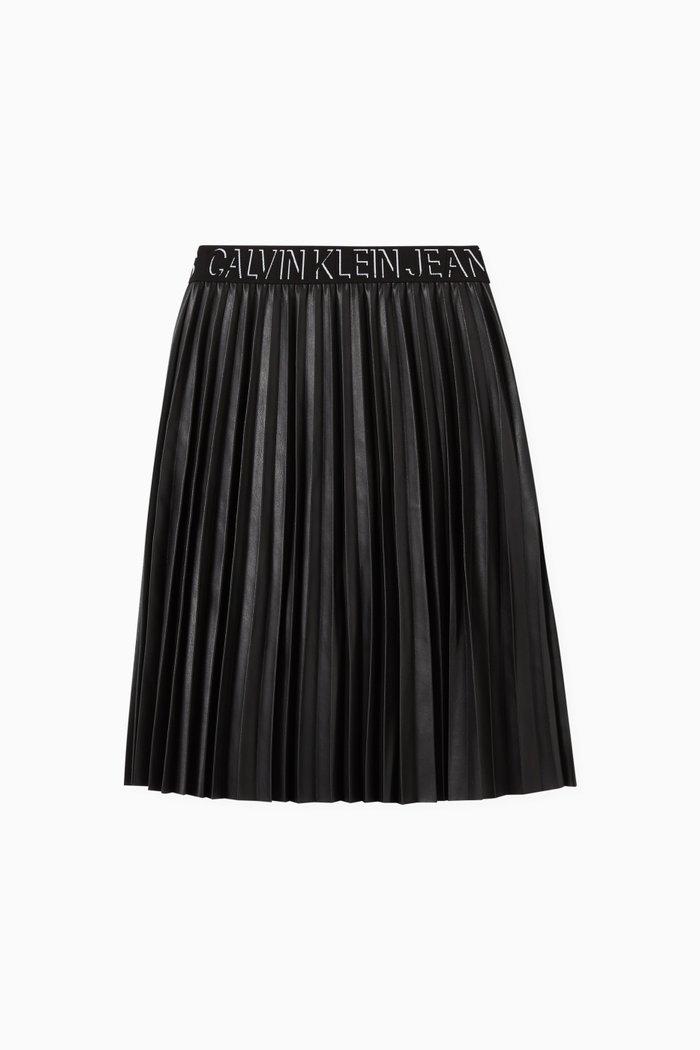 

Pleated Skirt in Faux Leather, Black