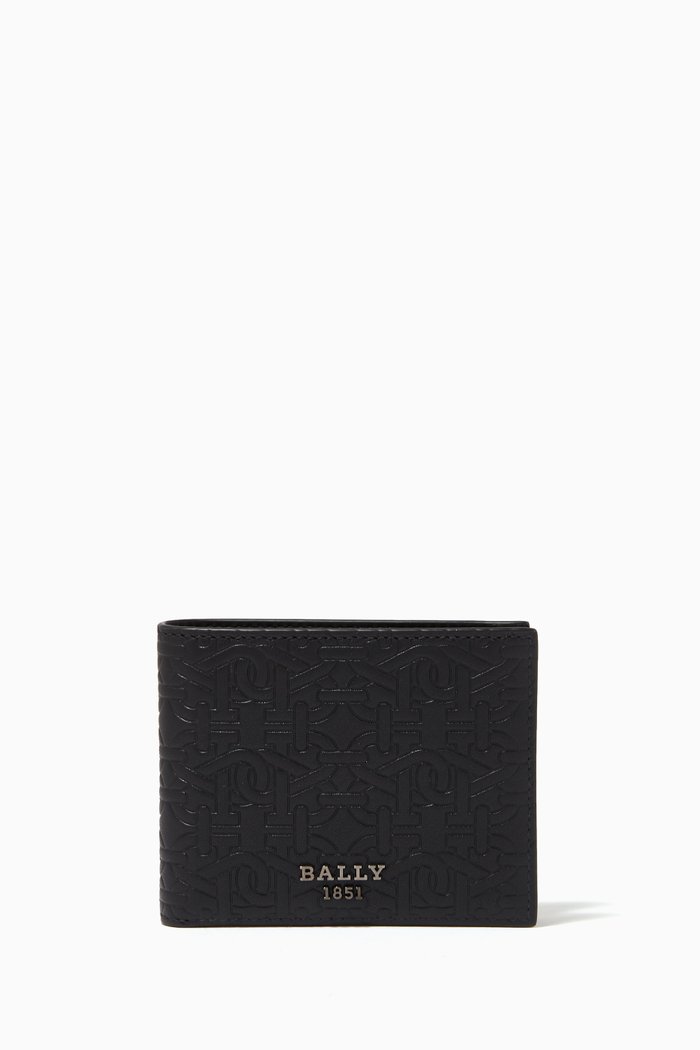 Bevye Wallet in Embossed Leather, Black