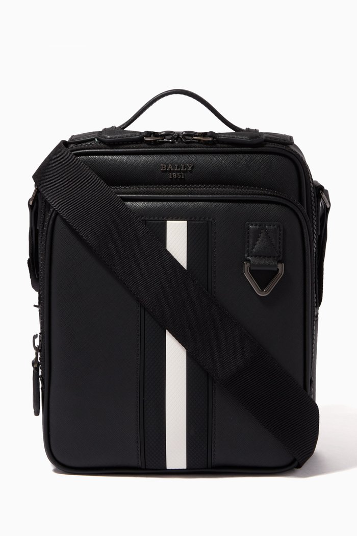 

Mackao Crossbody in Recycled Leather, Black