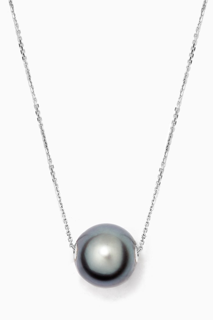 

Links of Love Pearl Necklace in 18kt White Gold, Silver