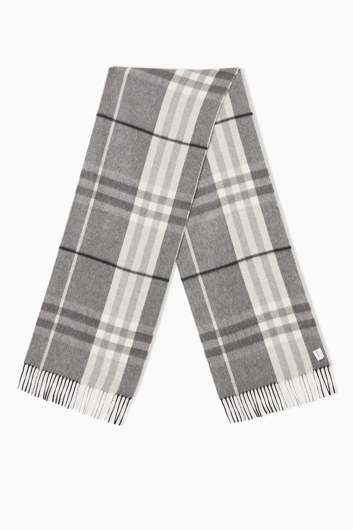 

The Classic Scarf in Vintage Check Cashmere, Grey