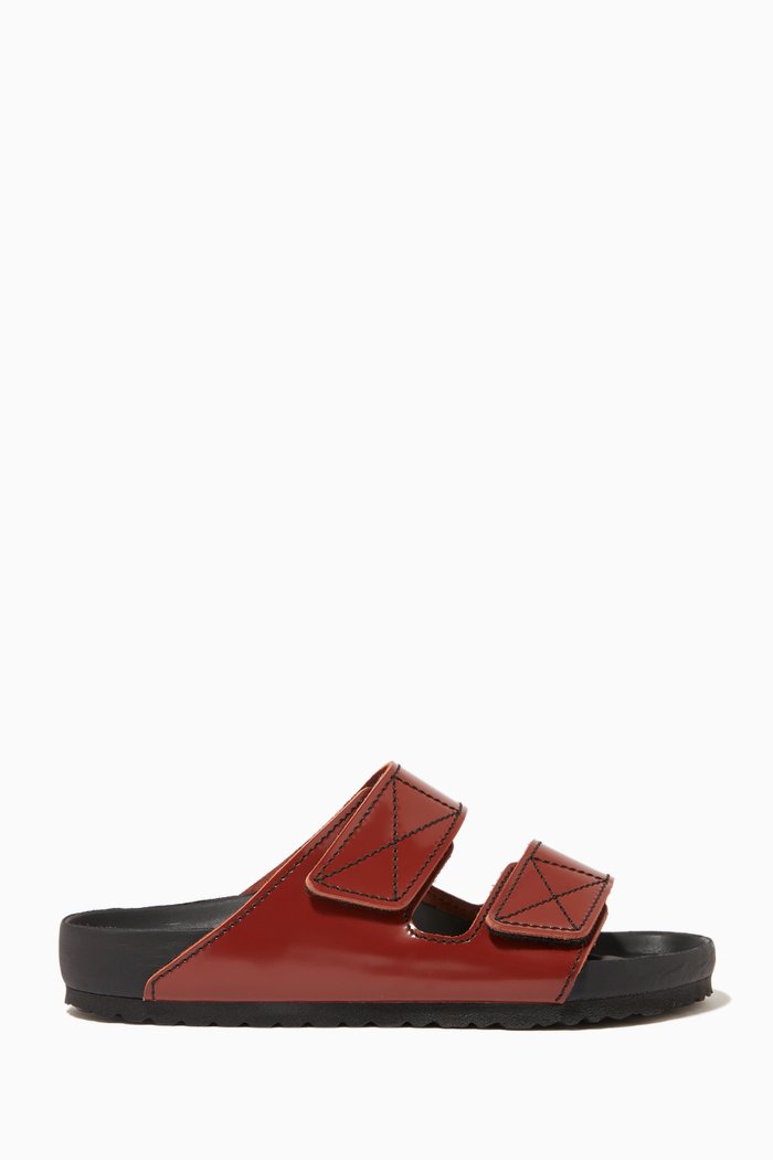 

Arizona Slides in Patent Leather, Brown