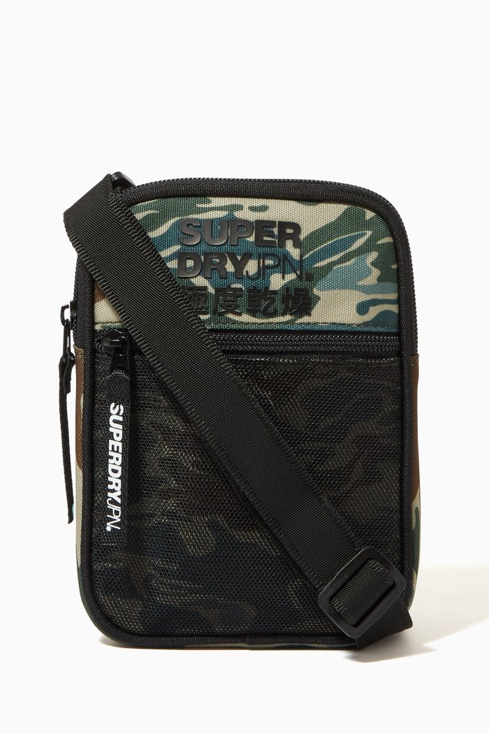 

Camo Sports Pouch in Polyester, Multicolour