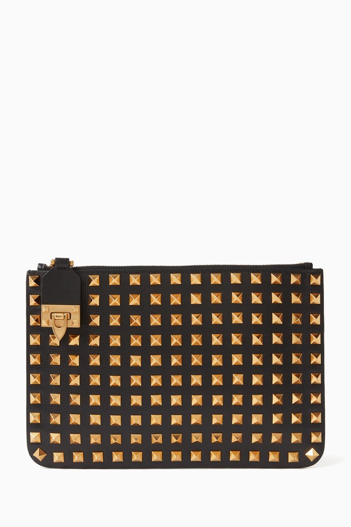 

Valentino Garavani Small Rockstud Flat Pouch in Grained Leather, Black