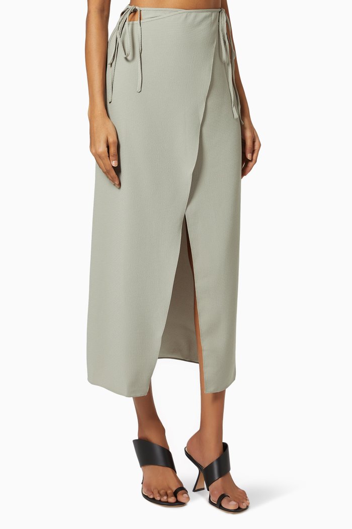 

Wrap Skirt in Textured Fabric, Green