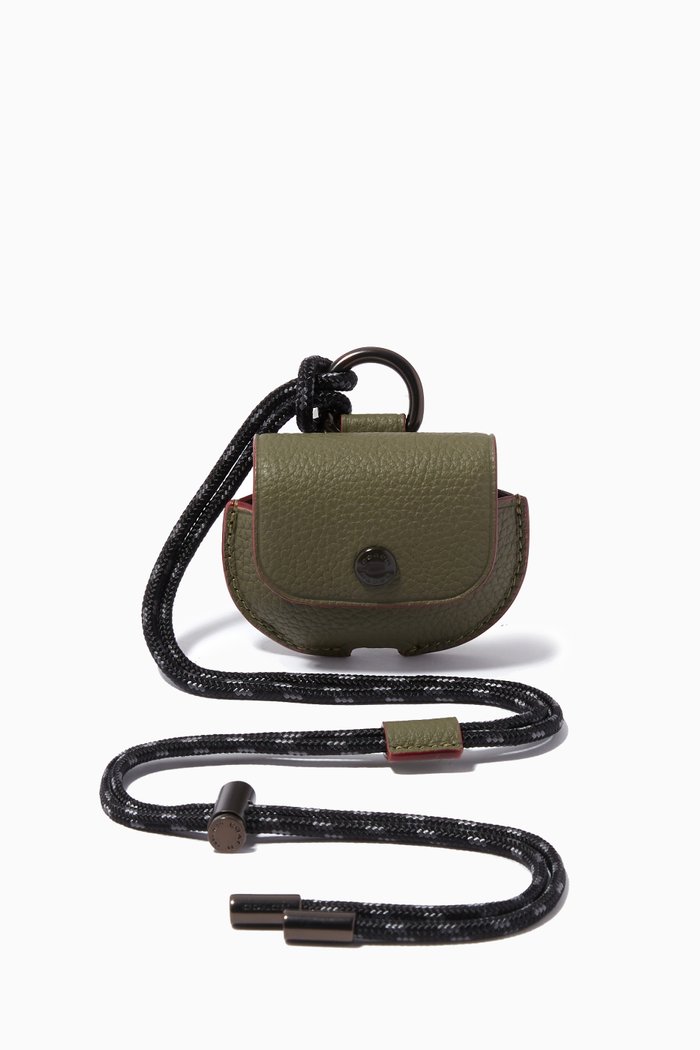 

Large AirPods Pro Case in Pebble Leather, Green
