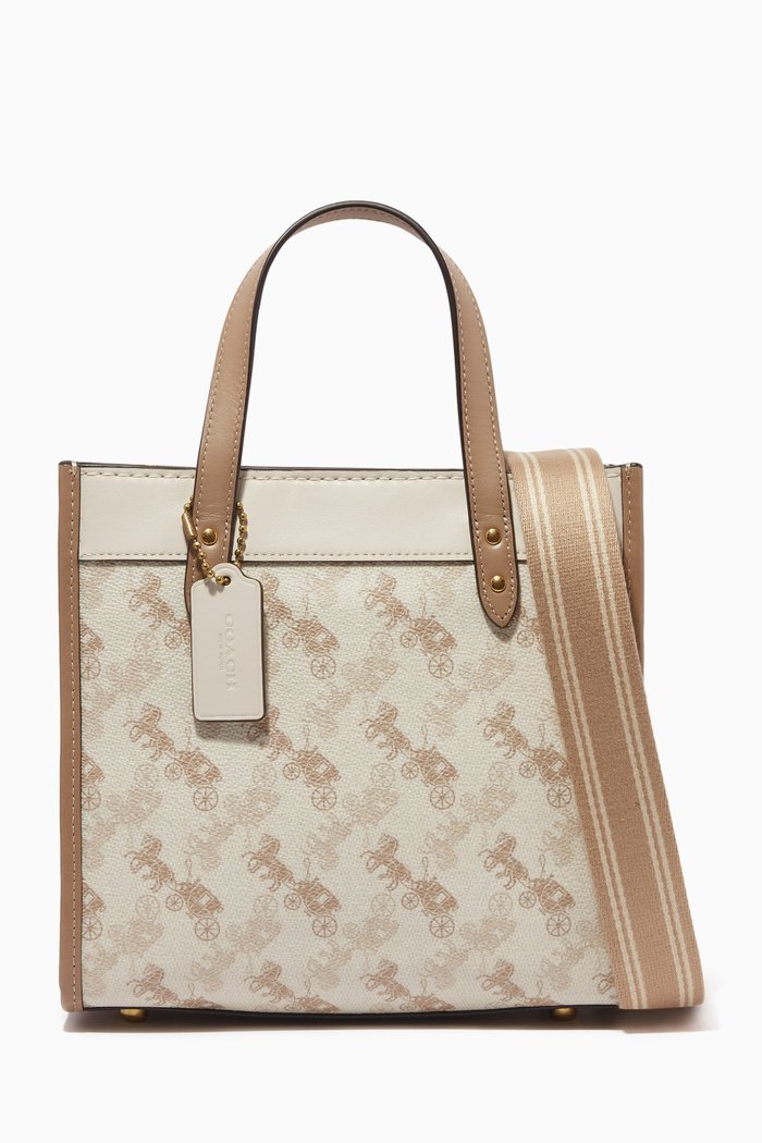 Field Tote 22 in Signature Canvas, White