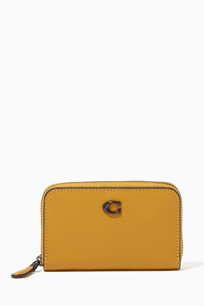

Small Zip Card Case in Leather, Yellow