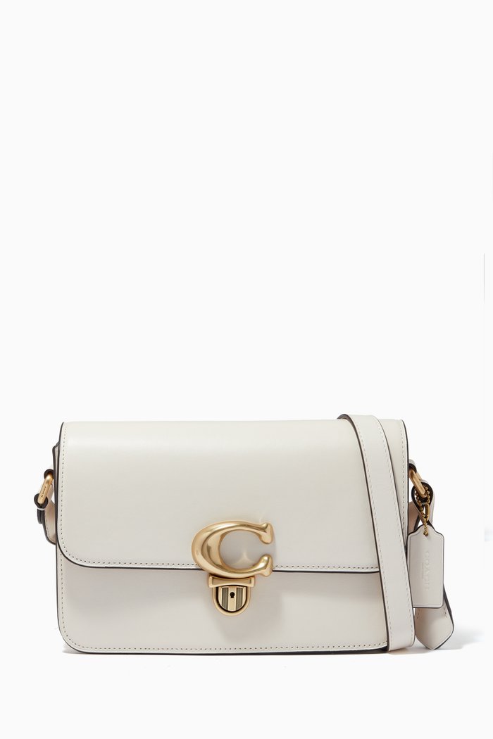 

Studio Shoulder Bag in Leather, White