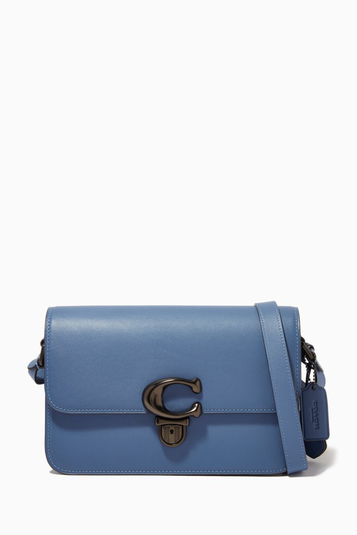 

Studio Shoulder Bag in Leather, Blue