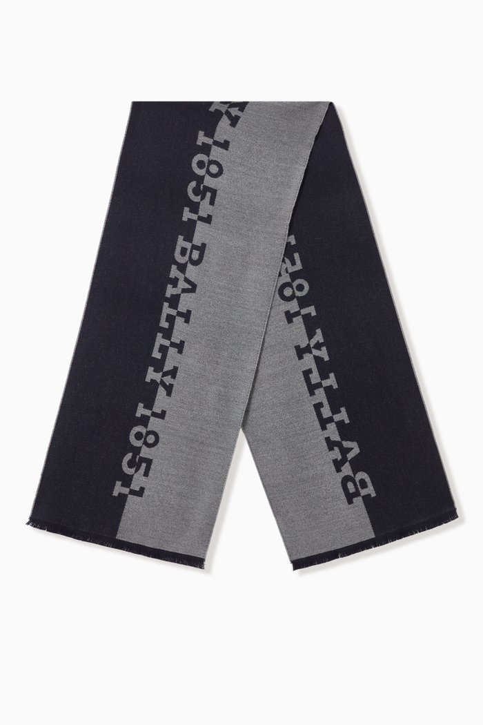

1851 Scarf in Virgin Wool, Grey