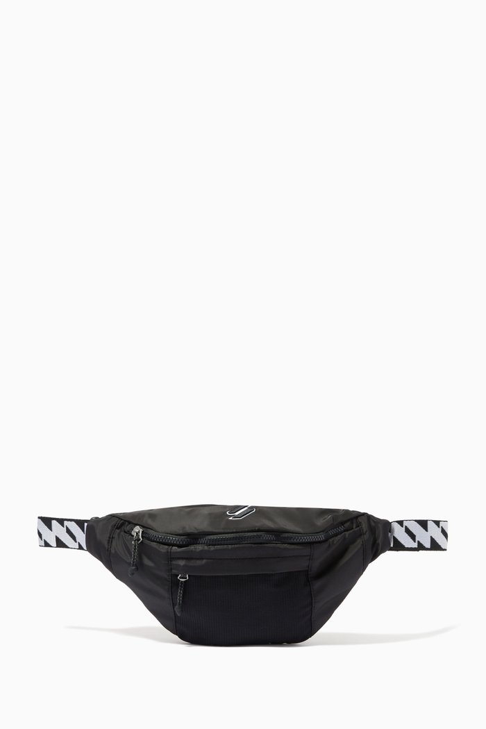 

Classic Belt Bag in Nylon, Black