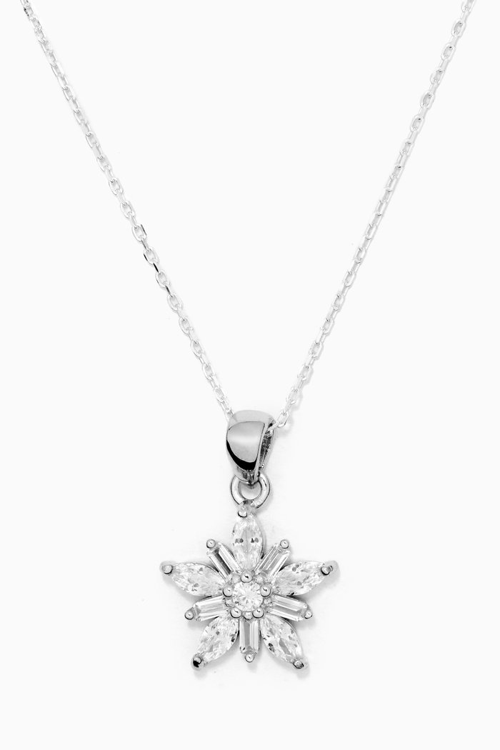 

Belle Snowflake Necklace in Sterling Silver