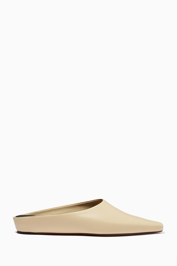 

Alba Flat Mules in Leather, Neutral