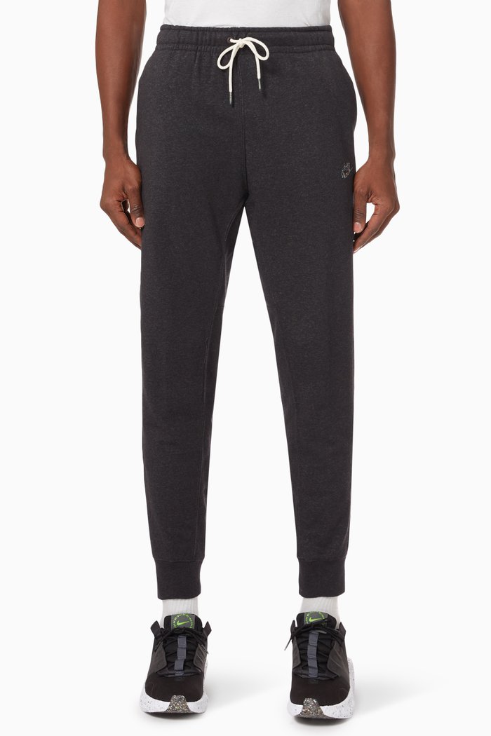 

Sportswear Sport Essentials+ Joggers in Nike Grind, Black