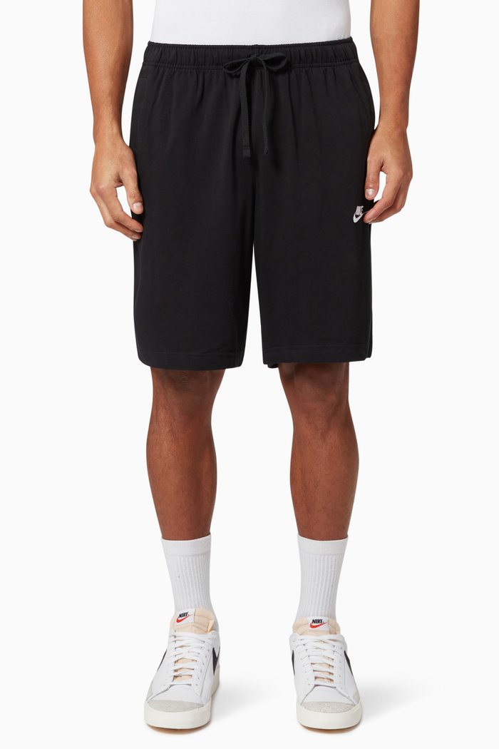 

Nike Sportswear Club Shorts in Jersey, Black