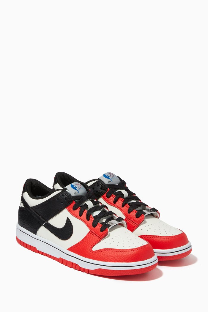 

Dunk Low Top Sneakers in Leather, Multicolour