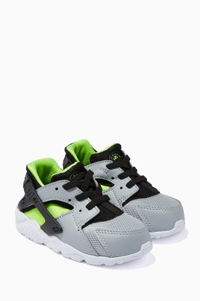 

Huarache Run Sneakers in Leather & Mesh, Grey