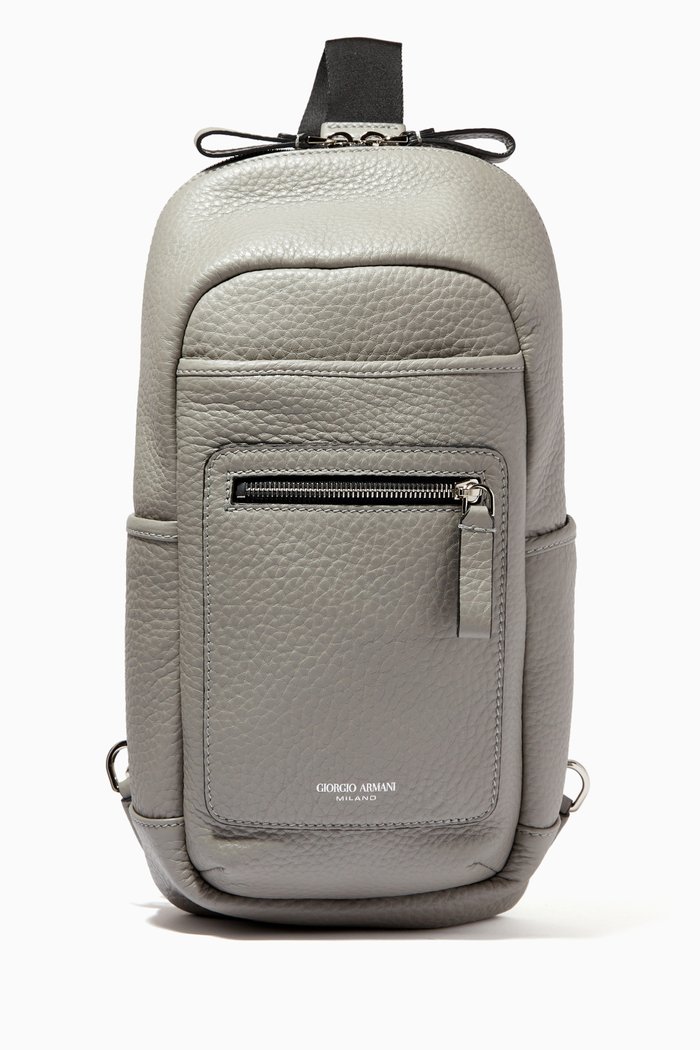 

Sling Backpack in Grained Leather, Grey