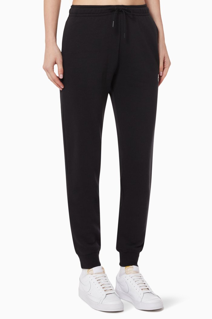 

Sportswear Essential Joggers in Fleece, Black